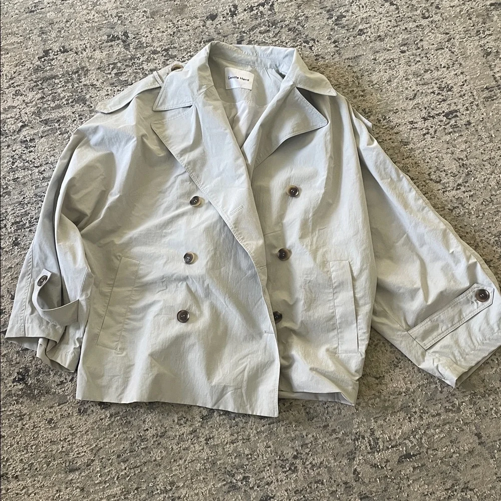 Gentle Herd Double Breasted Short Trench Coat - Picture 8 of 12